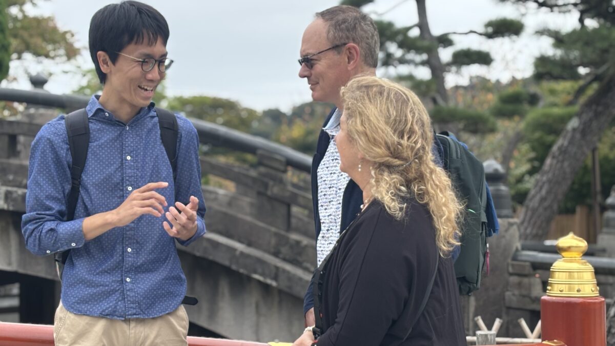 Takumi is Talking with Guests