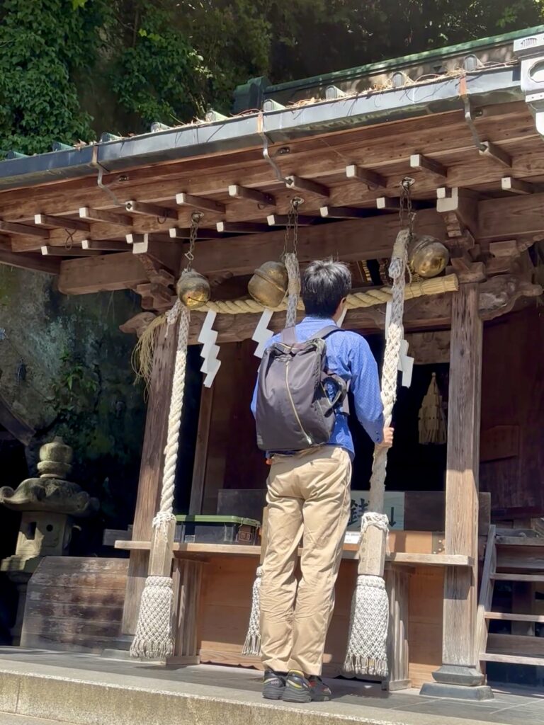 Zeniarai Benzaiten Shrine