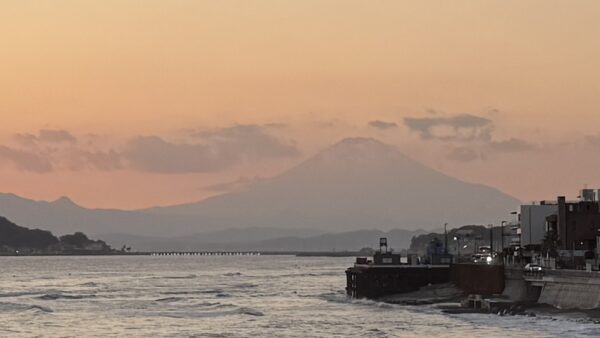 Mt. Fuji sunset view from Inamuragasaki Park, Kamakura
